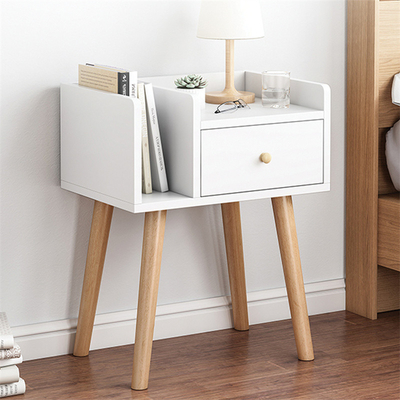 引出しが付いているスカンジナビア人MDFの材木のベッドサイド・テーブルの合板Nightstand